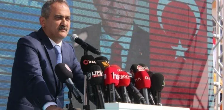 Bakan Özer: "Eğitim sistemimiz 150’ye yakın ülkenin nüfusundan çok daha büyük"