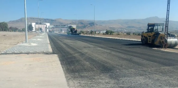 ÖĞRENCİ DOSTU BÜYÜKŞEHİR BELEDİYESİ EĞİTİME DE ‘YOL’ AÇTI