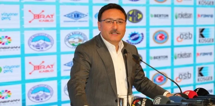 Vali Gökmen Çiçek Savunma Sanayi Sempozyumu Sergisi’nin Açılışına Katıldı
