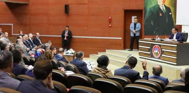 Vali Çiçek, “Amacımız Vatandaşlarımıza En İyi Hizmeti Sunmak”