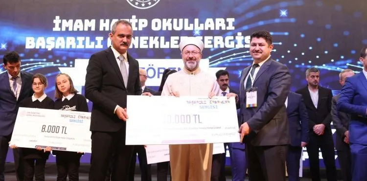 Ali Rıza Özderici Kız Proje AİHL, Türkiye birincisi oldu