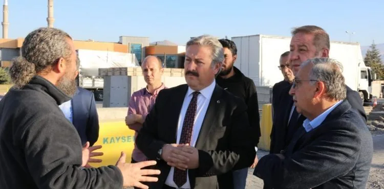 BAŞKAN PALANCIOĞLU, GERMİR’DEKİ ÖĞRENCİ YURDU İNŞAATINI İNCELEDİ
