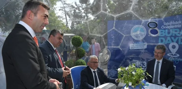 BÜYÜKŞEHİR’İN İLETİŞİM KÜRESİ, KAYSERİ SAAT KULESİ’NDE HİZMET VERECEK