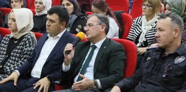 HACILAR’IN GELİŞİMİNE YÖNELİK İSTİŞARE TOPLANTISI YAPILDI