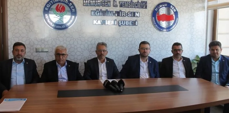 MESLEK KANUNU MEVCUT HAKLARIMIZI KORUYACAK, KARİYER BASAMAKLARINDA HİZMET SÜRESİNİ ÖNCELEYECEK ŞEKİLDE YENİDEN DÜZENLENMELİDİR