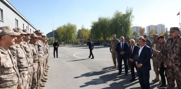 BÜYÜKKILIÇ İLE ÇİÇEK, PÖH TİMLERİNİ SURİYE’YE DUALARLA UĞURLADI
