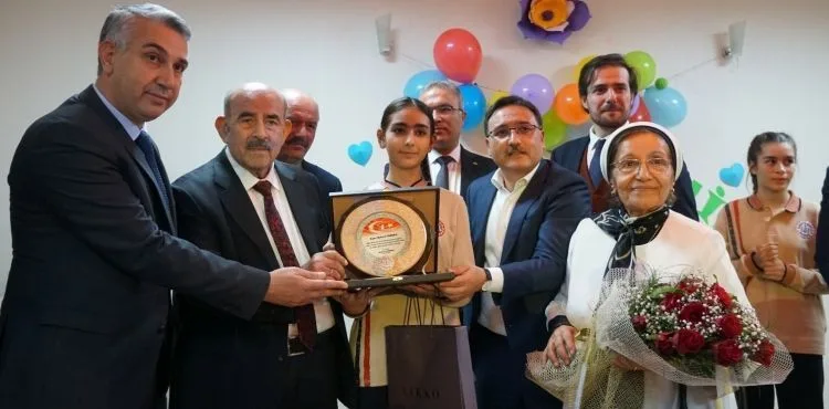 Vali Çiçek: “Biz onların kalplerinin güzelliğini, kalpleri ile bizi gördüklerini gördük”
