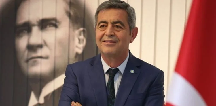RAHMETLE, MİNNETLE VE ŞÜKRANLA ANIYORUM