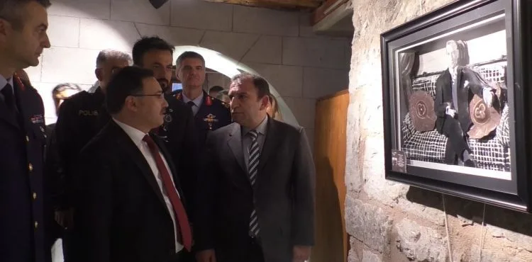Atatürk Evi’nde Sine-i Millet Rölyef sergisi açıldı