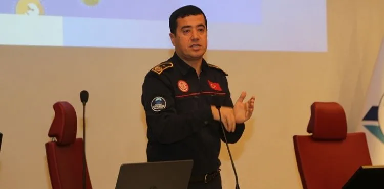 BÜYÜKŞEHİR’DEN PERSONELE ‘YANGIN, DEPREM VE TRAFİK KAZALARI’ EĞİTİMİ