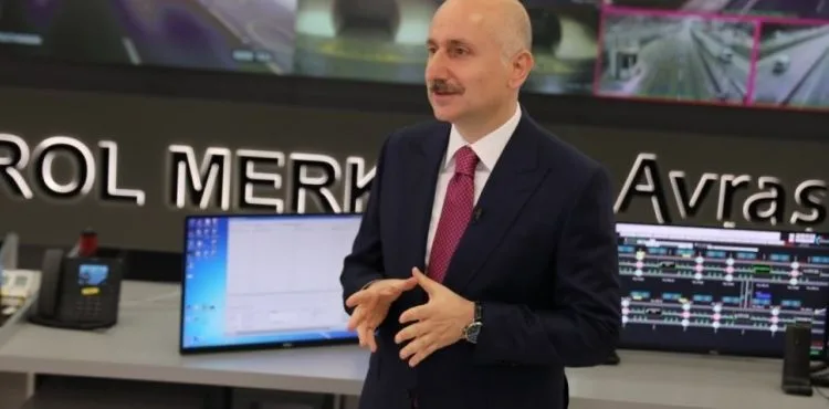 ULAŞTIRMA VE ALTYAPI BAKANI KARAİSMAİLOĞLU: AVRASYA TÜNELİ REKOR TAZELEDİ; BİR GÜNDE ARAÇ GEÇİŞİ 71 BİNİ AŞTI