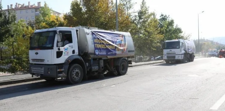 4 MAHALLEDE TOPLU TEMİZLİK ÇALIŞMASI YAPILDI