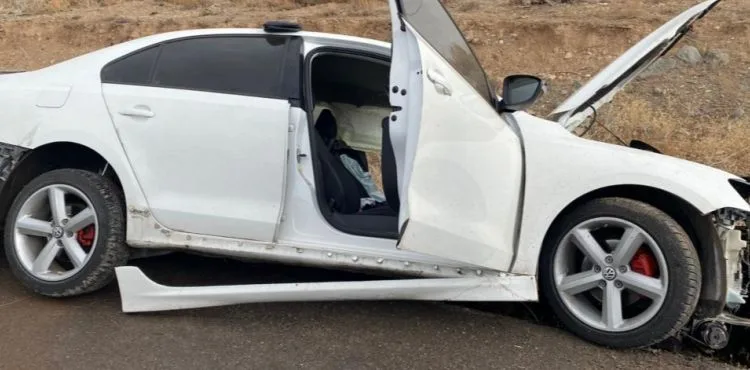 Direksiyon hakimiyetini kaybeden araç kaza yaptı: 1 yaralı