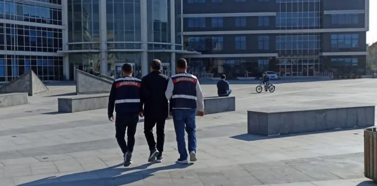 Jandarma, bir ayda 5 terör operasyonu düzenledi