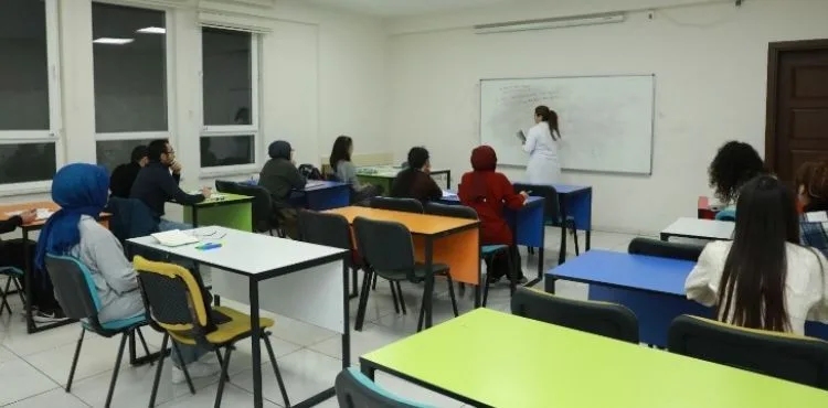 BÜYÜKŞEHİR, 10 GÜNDE 447 MUHTARA EĞİTİM VERDİ