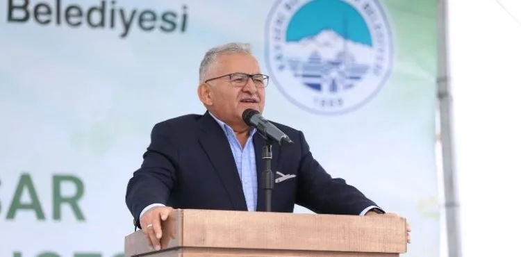 BAŞKAN BÜYÜKKILIÇ, YEŞİLHİSAR MİLLET BAHÇESİ’Nİ HİZMETE AÇTI