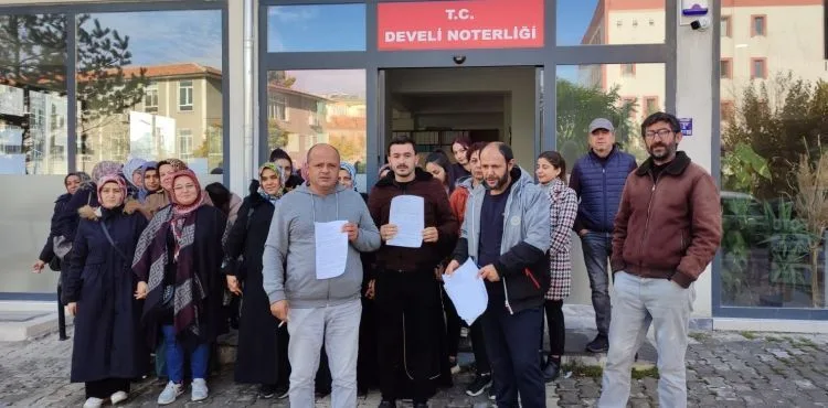 2 buçuk aydır maaş alamayan fabrika işçileri iş bıraktı