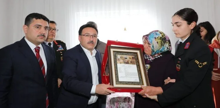 Şehid Ailesine Şehadet Beratı Takdim Edildi