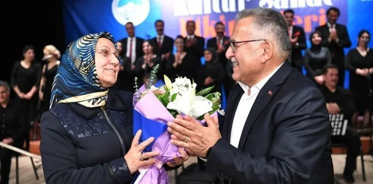 BAŞKAN BÜYÜKKILIÇ’TAN ÖĞRETMENLERE: “BİZİM HER ŞEYİMİZSİNİZ, İYİ Kİ VARSINIZ”