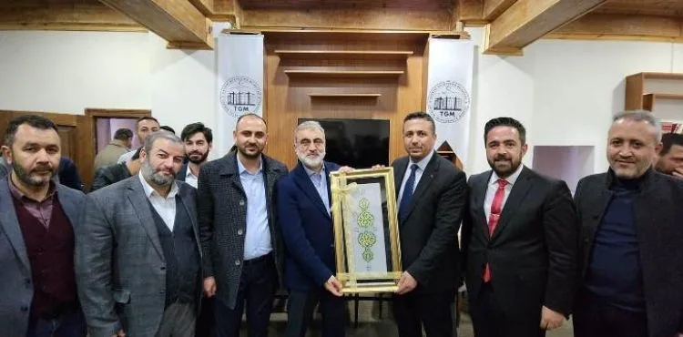 BAŞKAN BÜYÜKKILIÇ’IN ÖRNEK PROJELERİNE İLGİ VE TAKDİR SÜRÜYOR