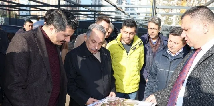 MEVLANA MEYDANI AĞAÇLANDIRILIYOR