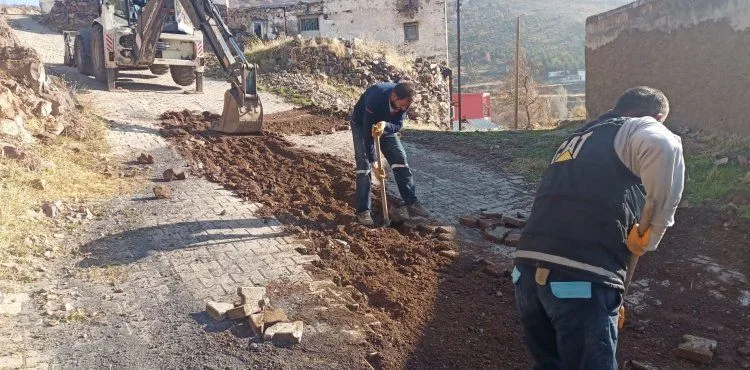 İncesu Kızılören’de alt ve üst yapı çalışmalarında sona yaklaşıldı
