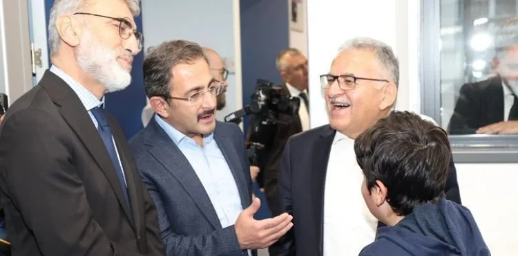 BÜYÜKKILIÇ, YILDIZ VE AKSU'DAN ENGELLERİ ORTADAN KALDIRAN MERKEZE ZİYARET