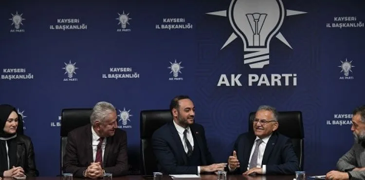 BÜYÜKKILIÇ, AK PARTİ TEŞKİLATLARIYLA BİR ARAYA GELDİ