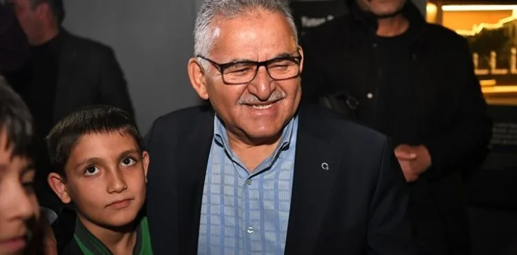 BAŞKAN BÜYÜKKILIÇ, MİNİK ÖĞRENCİLERE MİLLİ MÜCADELE MÜZESİ’Nİ ANLATTI