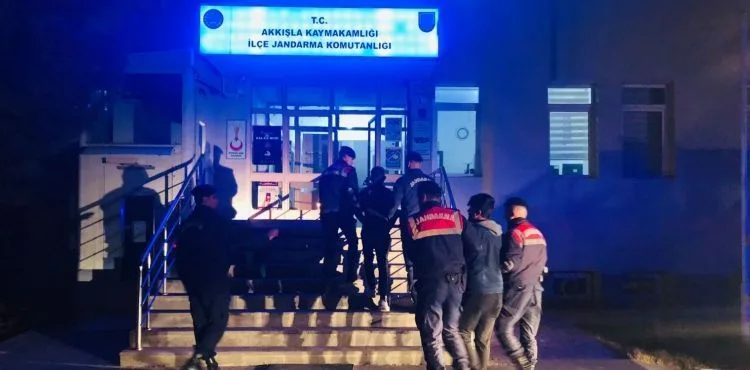 Hırsızlık şüphelisi parmak izinden yakalandı