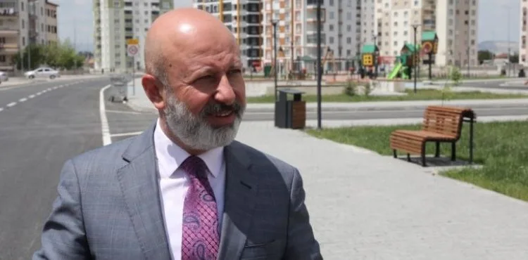 BAŞKAN ÇOLAKBAYRAKDAR; “YEŞİL ALANDA DA REKOR ÜSTÜNE REKOR KIRIYORUZ”