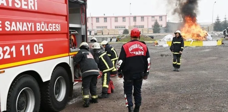 Kayseri OSB İtfaiyesi ve Gaziantep OSB İtfaiyesi ortak tatbikat yaptı