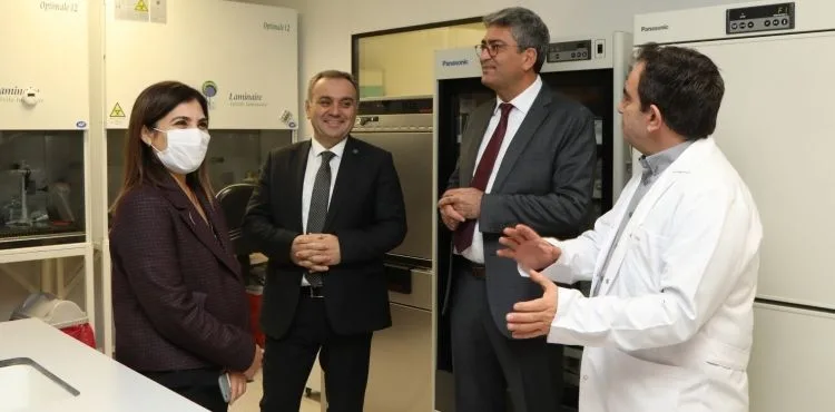 Rektör Altun, Araştırma Merkezi Ziyaretlerine Devam Ediyor