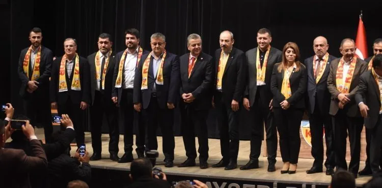 Kayserispor yönetiminde görev dağılımı yapıldı