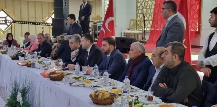 MHP MELİKGAZİ, MUHTARLARLA İSTİŞARE TOPLANTISI YAPTI