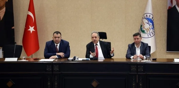 BAŞKAN YALÇIN’DAN KIŞ ÇALIŞMALARI EKİBİNE MORAL