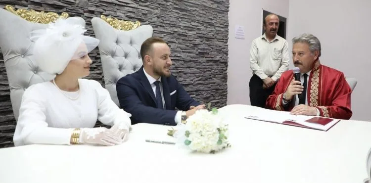MELİKGAZİ’DE 2022 YILINDA 3978 ÇİFT “EVET” DEDİ