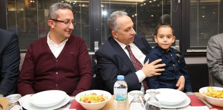 BAŞKAN YALÇIN’DAN TEBRİK VE KAYNAŞMA TOPLANTISI