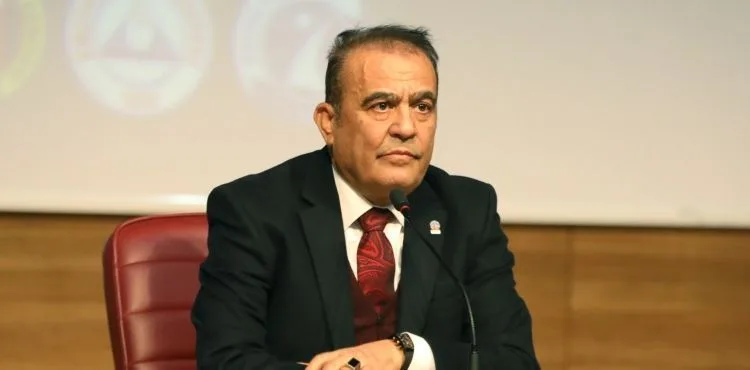 Gazeteci Oktay Ensari, ERÜ’lü Öğrenciler ile Tecrübelerini Paylaştı