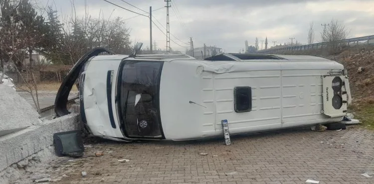 Develi’de feci kaza: 1 ölü 5 yaralı