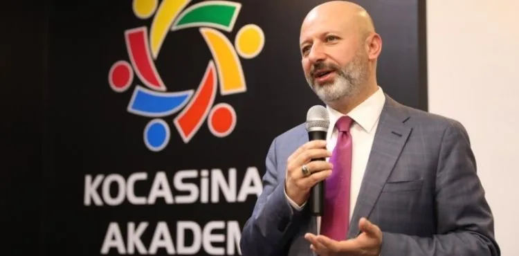 KOCASİNAN AKADEMİ, 71 BRANŞTA 47 BİN 651 KİŞİYE EĞİTİM VERDİ