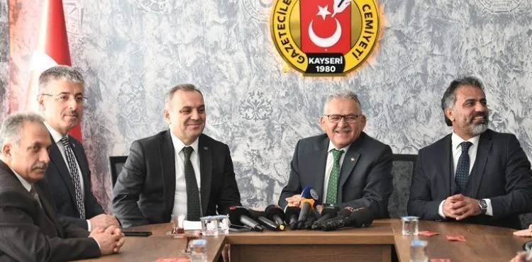 BÜYÜKKILIÇ’TAN GAZETECİLERE “10 OCAK” ZİYARETİ