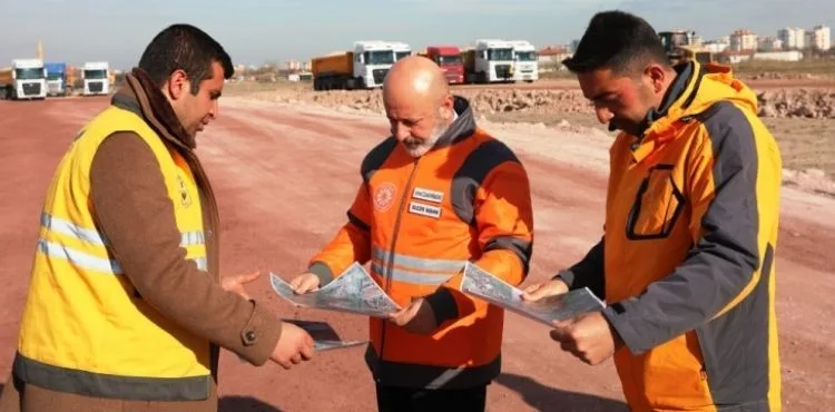 BAŞKAN ÇOLAKBAYRAKDAR; “KAYSERİ’MİZE, CAN DAMARI OLACAK YENİ BULVAR KAZANDIRIYORUZ”