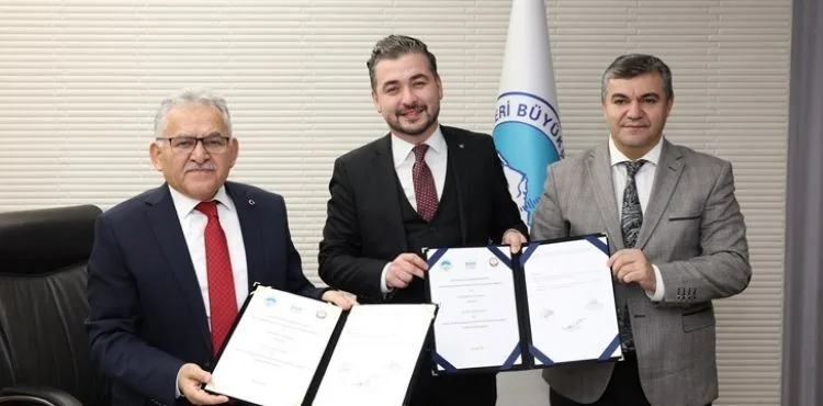 BÜYÜKŞEHİR KAYMEK’TEN TÜRKİYE’DE BİR İLK: 'ECZACI ASİSTANLIĞI' KURSU