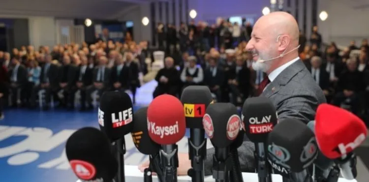 BAŞKAN ÇOLAKBAYRAKDAR; “ŞEHRİ, GELECEĞE TAŞIYACAK BİR VİZYON İLE ÇALIŞIYORUZ”