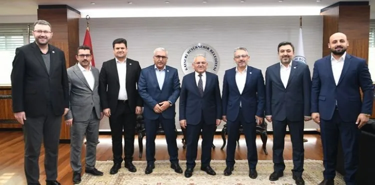 BÜYÜKKILIÇ’A EĞİTİMCİLERDEN ZİYARET VE TEŞEKKÜR