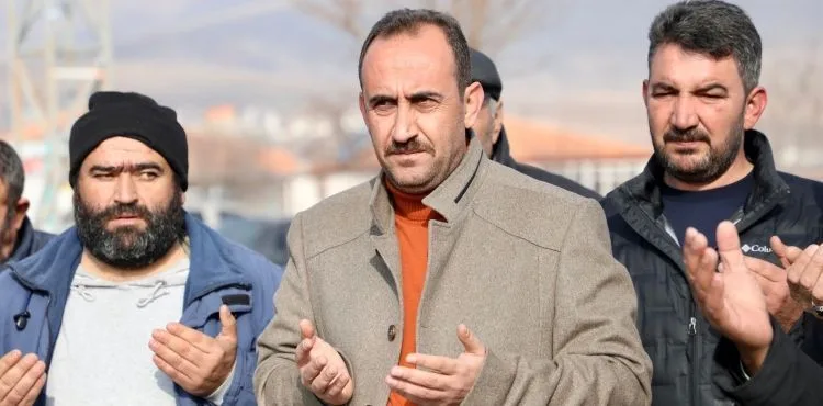 Başkan İlmek" Onlar için siyaset insan canından daha önemli"