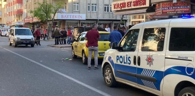 Taksi şoförü cinayetinde babaya tahliye oğula 18 yıl hapis