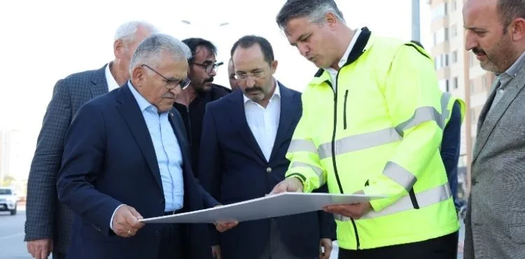 BÜYÜKŞEHİR’İN İKİ BULVARI BİRBİRİNE BAĞLAYAN YOL ÇALIŞMASINDA SONA DOĞRU