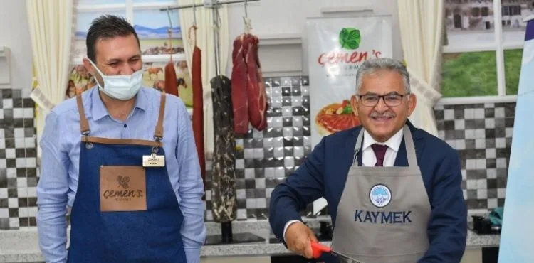 BÜYÜKŞEHİR’DEN YENİDEN ‘PASTIRMA DOĞRAMA VE SUNUM TEKNİKLERİ KURSU’